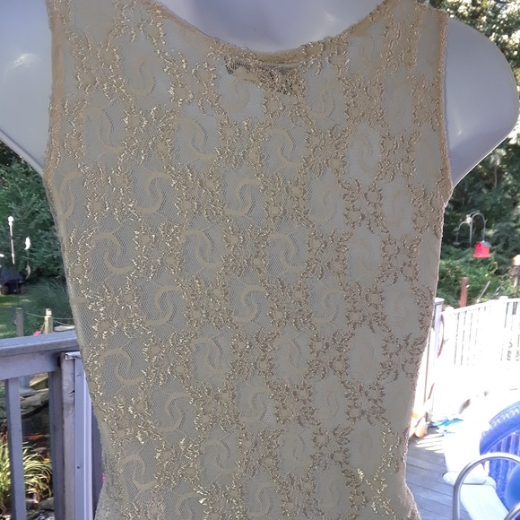 TAN EMBROIDERED TOP - Picture 5 of 8